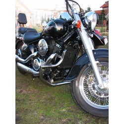 A bukócsőkiváló CUSTOM  KAWASAKI VN 800 VULCAN